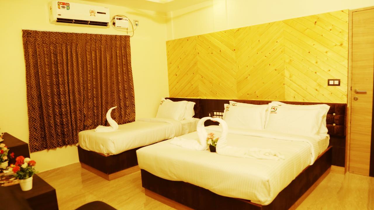 Hotel Sai Krish Grand Chettippattu 외부 사진