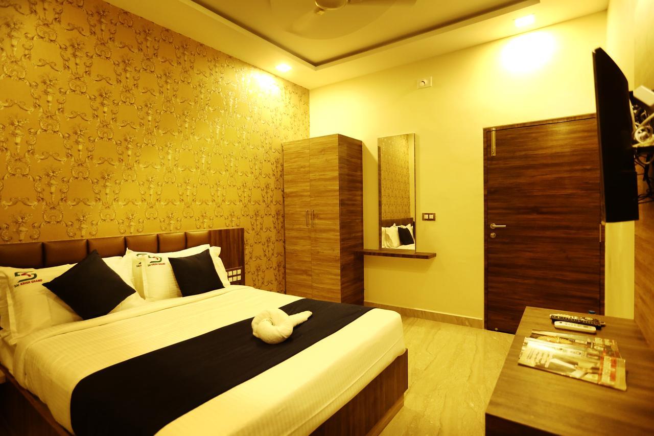 Hotel Sai Krish Grand Chettippattu 외부 사진