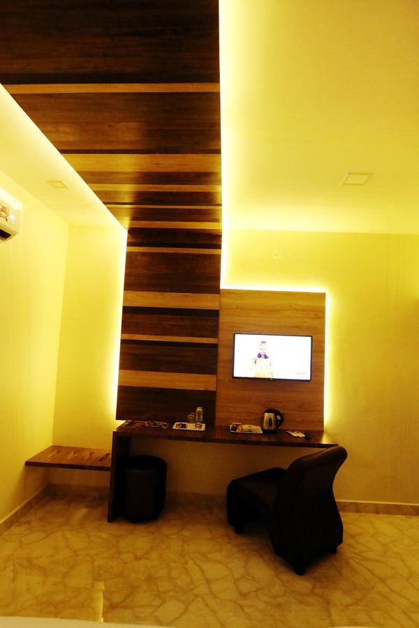 Hotel Sai Krish Grand Chettippattu 외부 사진