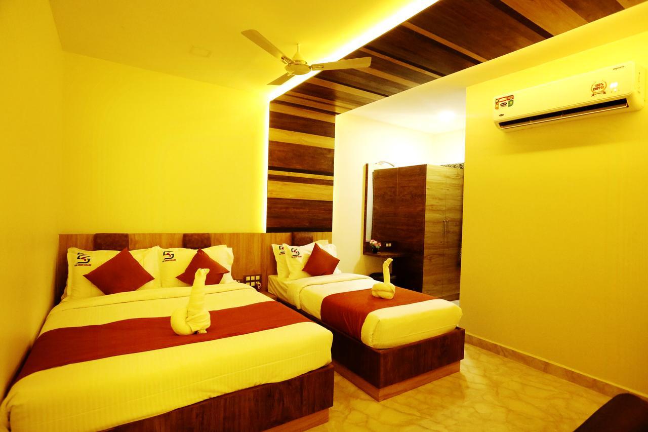 Hotel Sai Krish Grand Chettippattu 외부 사진