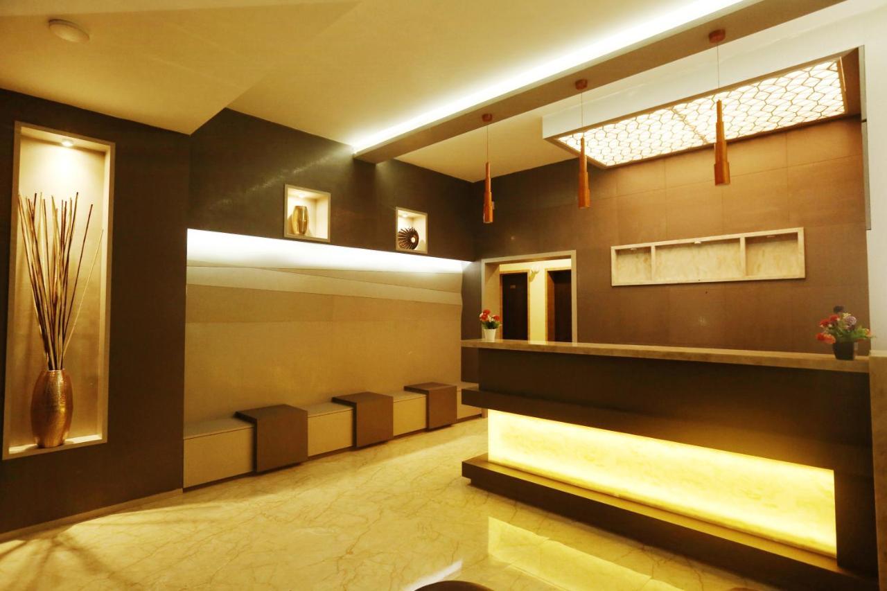 Hotel Sai Krish Grand Chettippattu 외부 사진