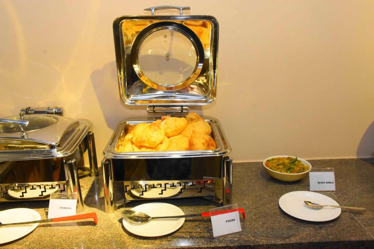 Hotel Sai Krish Grand Chettippattu 외부 사진