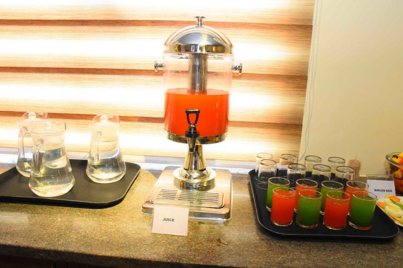 Hotel Sai Krish Grand Chettippattu 외부 사진