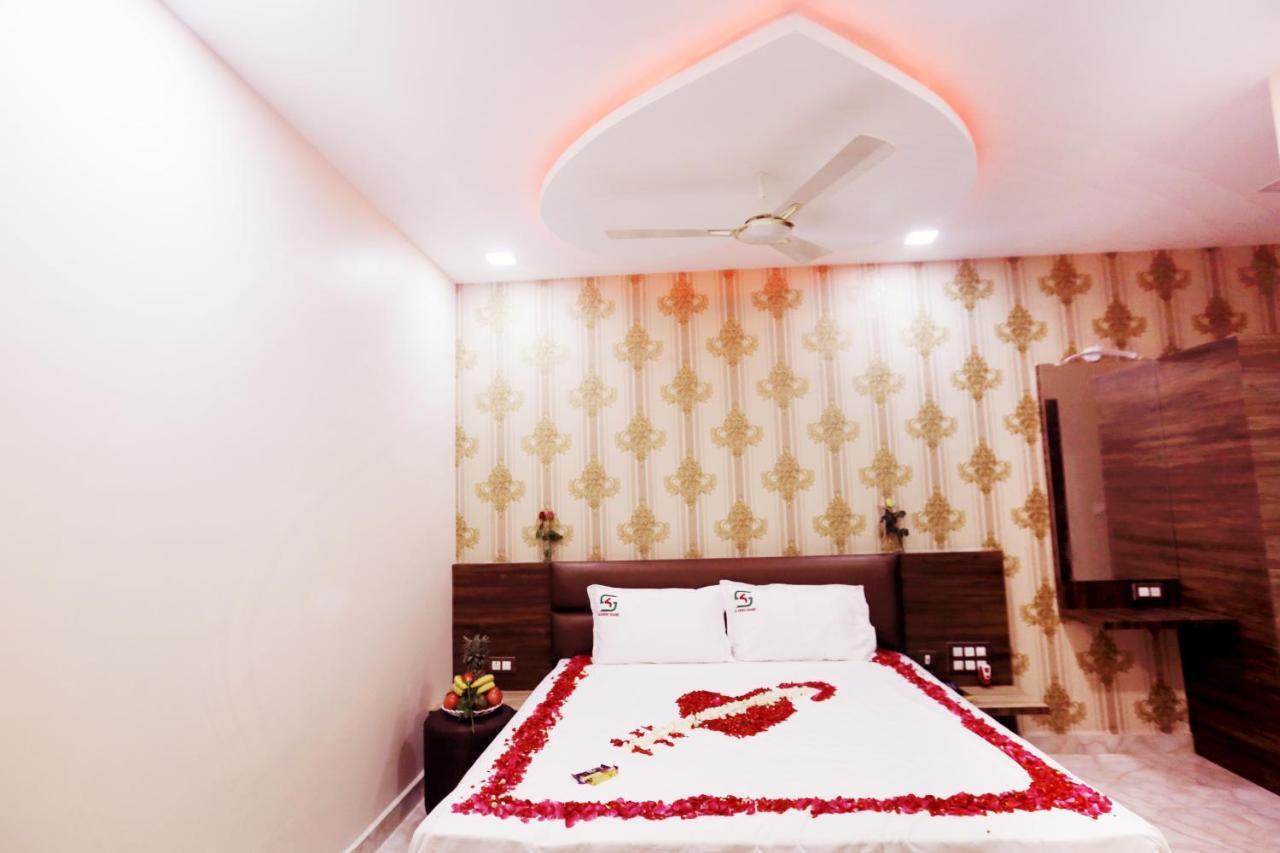 Hotel Sai Krish Grand Chettippattu 외부 사진