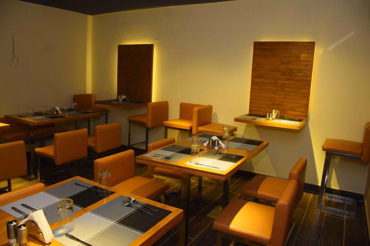 Hotel Sai Krish Grand Chettippattu 외부 사진