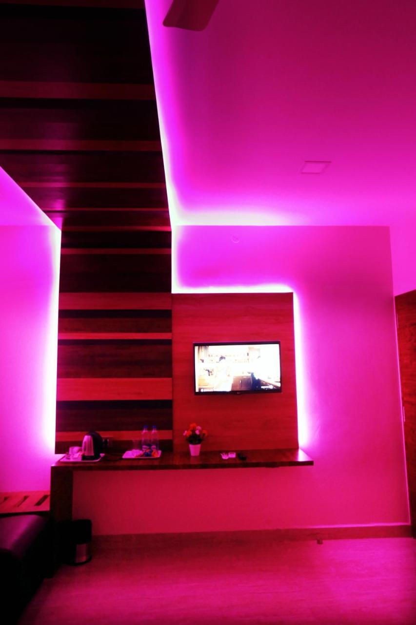 Hotel Sai Krish Grand Chettippattu 외부 사진