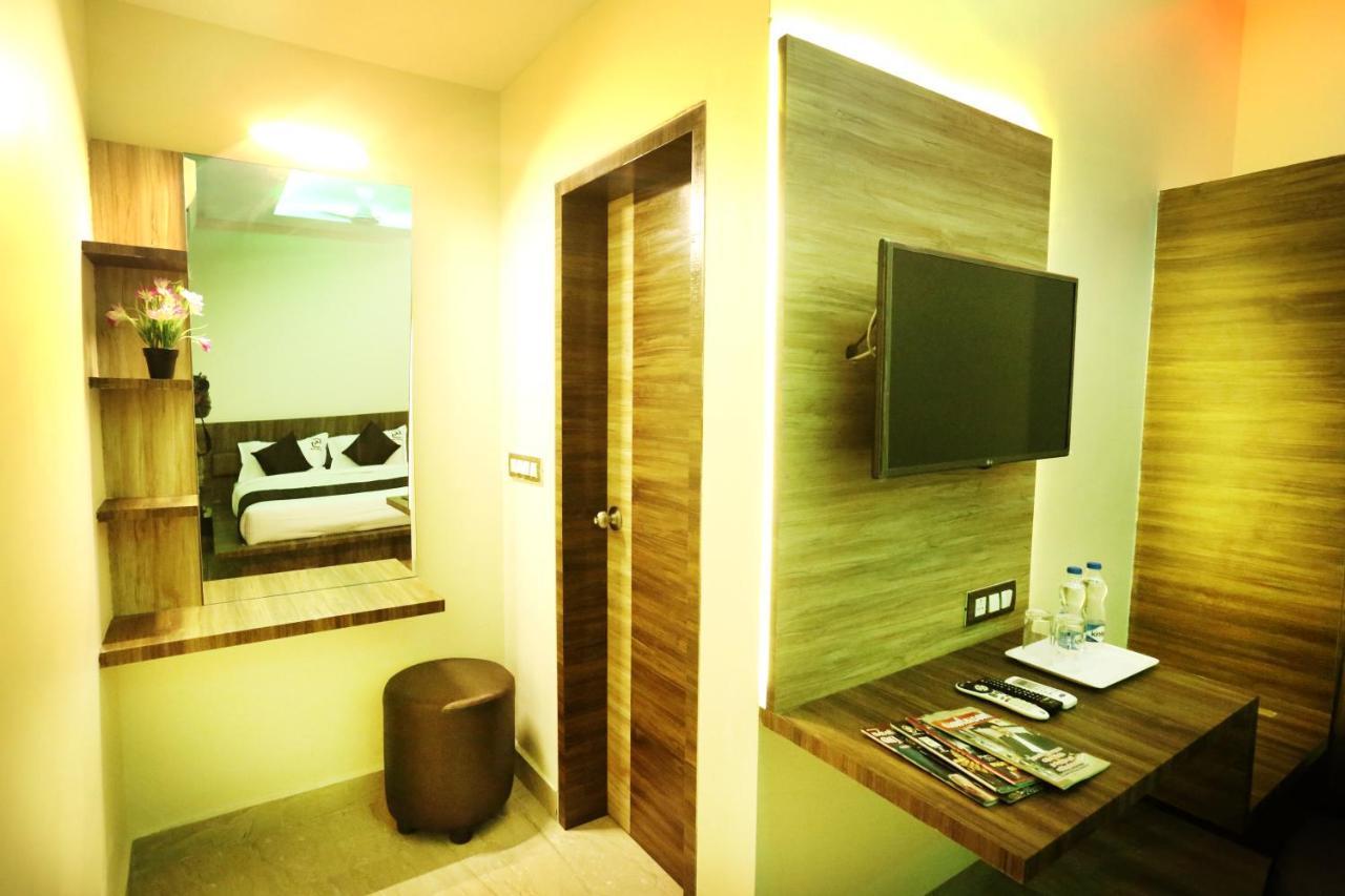 Hotel Sai Krish Grand Chettippattu 외부 사진
