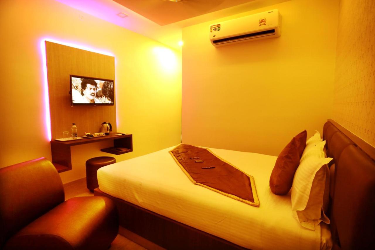 Hotel Sai Krish Grand Chettippattu 외부 사진